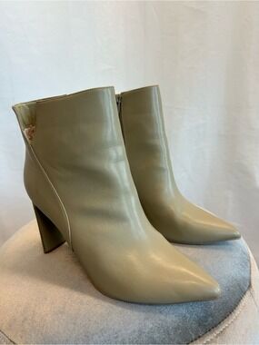 H Halston Herritage Women's beige brown Pointed Toe Ankle Boots Sz 10